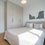 Avenue 103 3 Bed * פאפוס