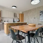 Avenue 103 3 Bed * פאפוס