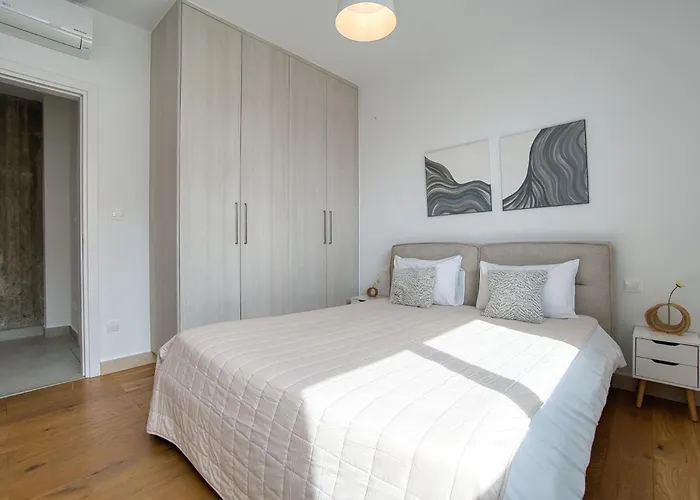 Avenue 103 3 Bed * Paphos