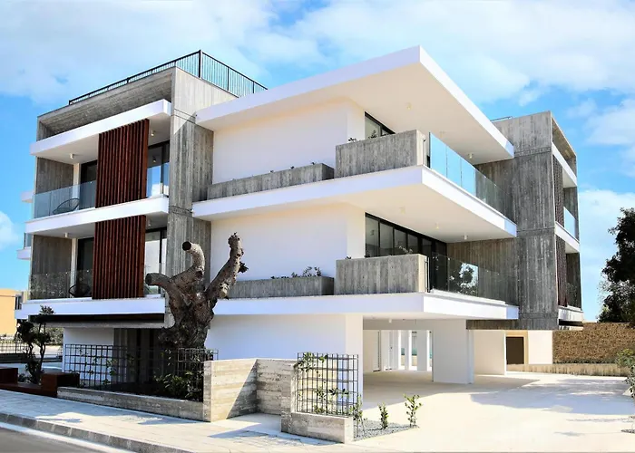 Avenue 103 3 Bed Διαμέρισμα *