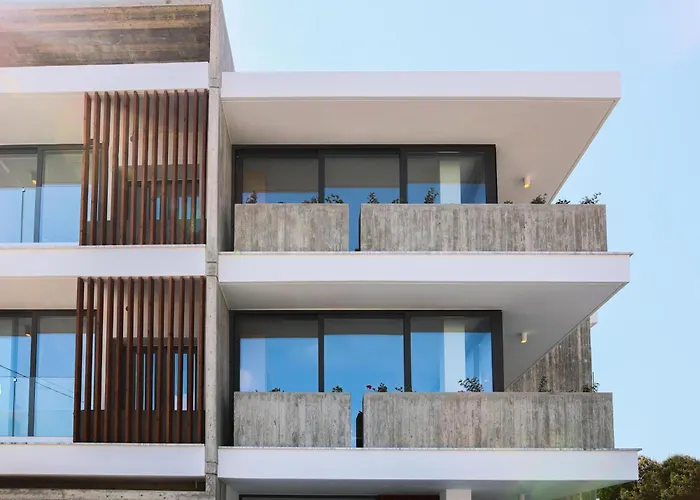 Avenue 103 3 Bed Διαμέρισμα *